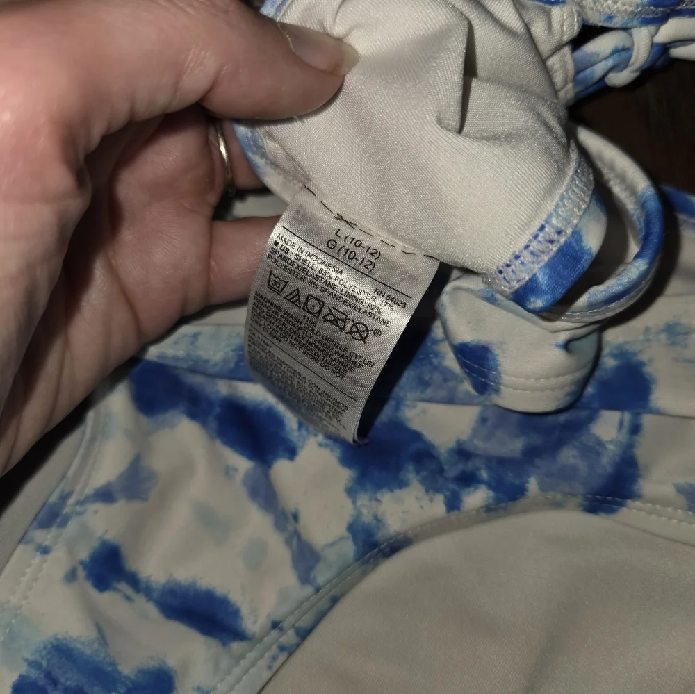 Lot Of 3 Old Navy Bathing Suits Size 10/12 Girls - Picture 7 of 7